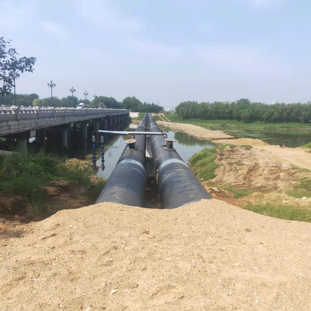 乌海管道长距离内部除垢输油管道清洗